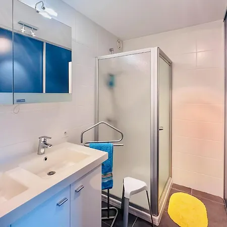 Daire 1 Bedroom Awesome In *